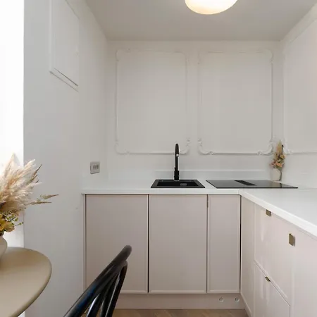 Silent Stone Apartmán