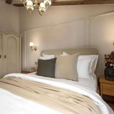 Silent Stone 아파트 브르사르