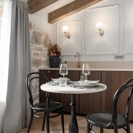 Silent Stone * 브르사르